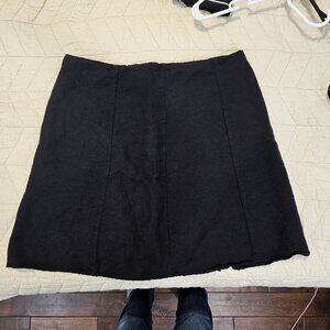 Loft Skirt - Side Zipper and Short Slit